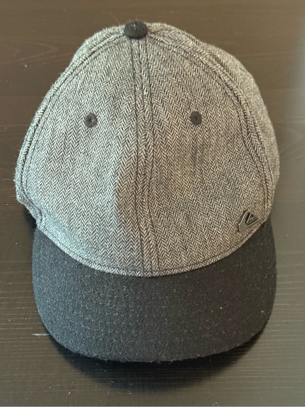 Quiksilver Herringbone-Textured Short Brim Fitted Hat, SM/MED